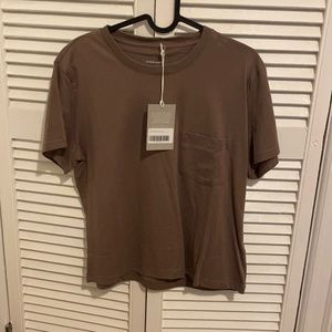 Everlane Organic Cotton Box-Cut Pocket Tee